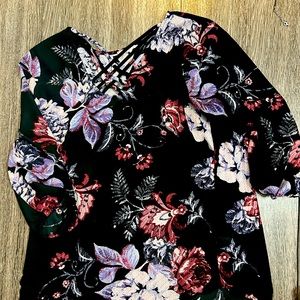 Floral Blouse - Detailed Neckline